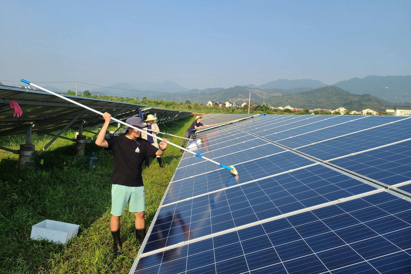 Hillside PV plant power-boost coating
